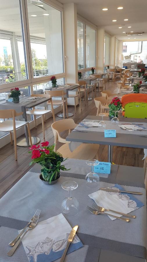 Hotel Tritone Senigallia Extérieur photo